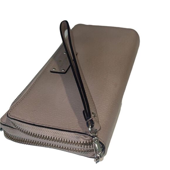 Kate Spade Wellesley Taupe Multiple Slots and Pockets Zip Around Long Wallet - Picture 8 of 13